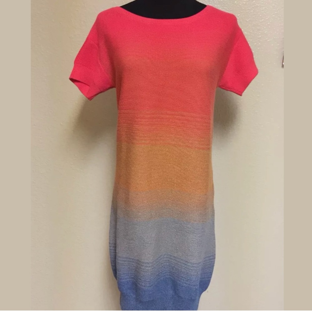 LACOSTE WOMEN'S KNITTED DRESS SIZE Small.